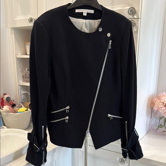 Veronica Beard Jackets & Blazers - Veronica Beard Black Blazer with Tailored Fit
